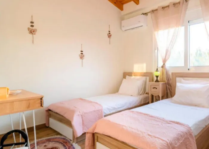 Blue Waves House 2 * Soroni