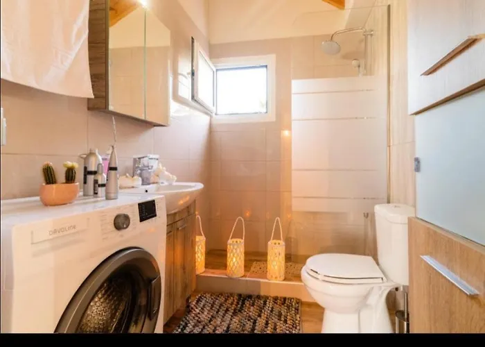 Blue Waves House 2 *