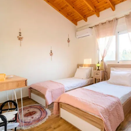 Blue Waves House 2 * Soroni