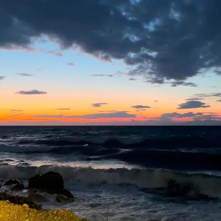 Blue Waves House 2 * Σορωνή