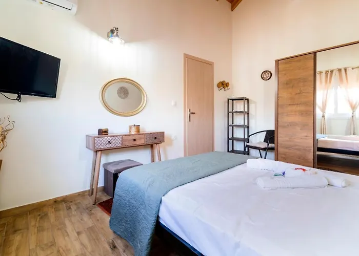 Blue Waves House 2 Soroni