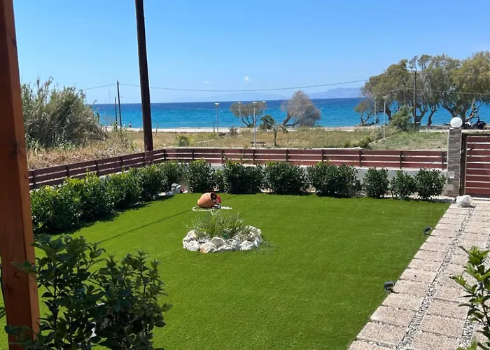 Holiday home Blue Waves House 2