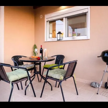 Blue Waves House 2 Nyaraló Szoroní