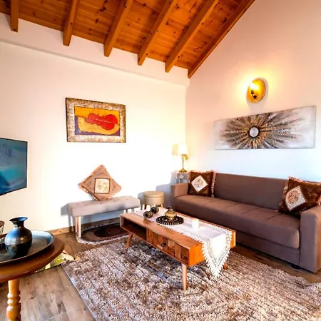 Nyaraló Blue Waves House 2 *