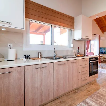 Blue Waves House 2 *