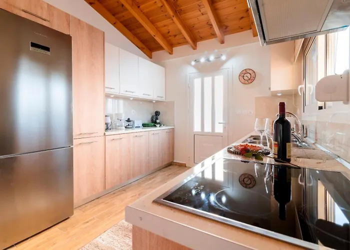 Blue Waves House 2 Soroni